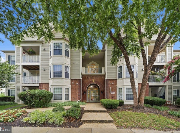 18805 SPARKLING WATER Drive, GERMANTOWN, MD 20874