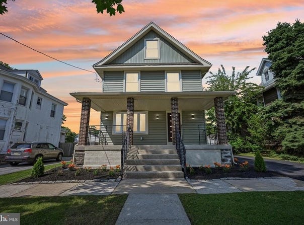 36 STRATFORD AVENUE, ALDAN, PA 19018