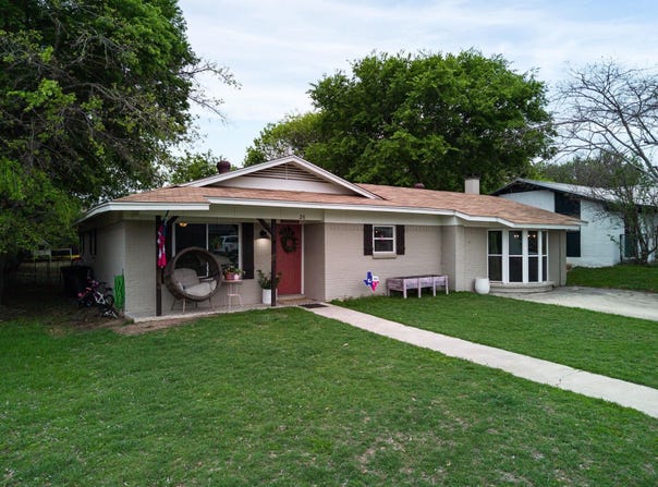26 Castleberry Street, Lampasas, TX 76550