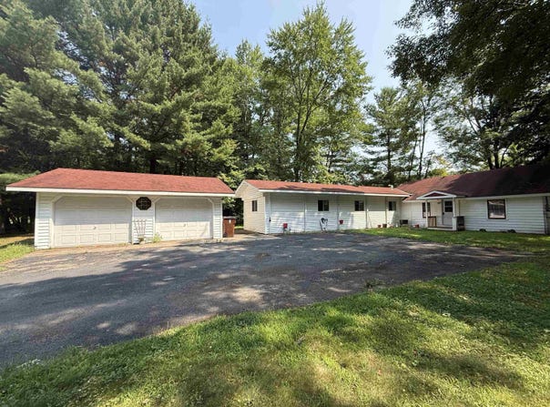 1451 Evergreen Court, Adams, WI 53910