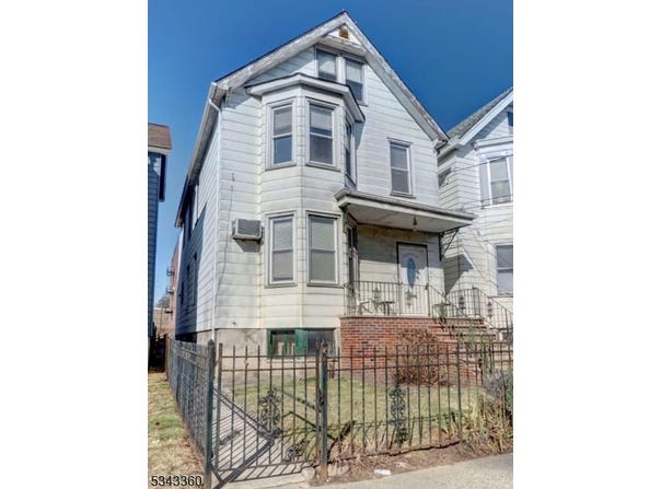 42 Lawrence St, Bloomfield Twp., NJ 07003