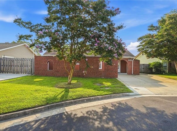 3549 Daffodil Crescent, Virginia Beach, VA 23453