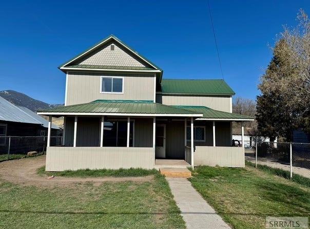 515 S St Charles Street, Salmon, ID 83467