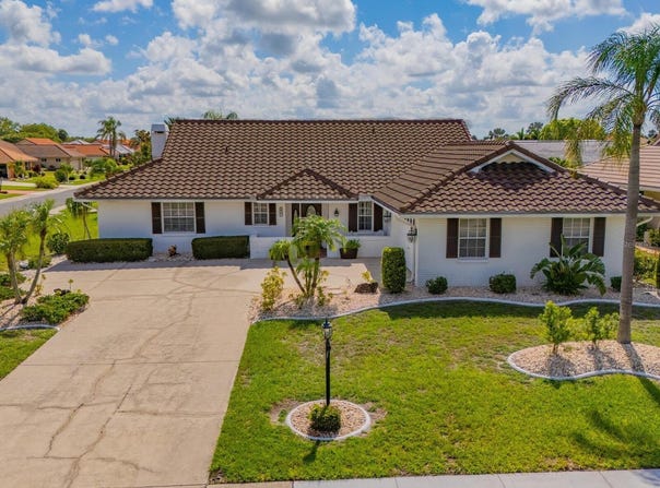 702 PLUMBROOK ROAD, SUN CITY CENTER, FL 33573