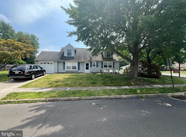 527 NEL DRIVE, FAIRLESS HILLS, PA 19030