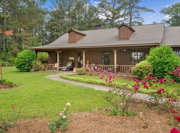 307 Salem School Rd., Collins, MS 39428