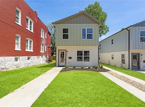 4521 Forest Avenue, Kansas City, MO 64110
