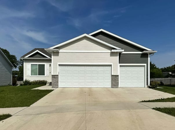 6375 NE 11th Court, Des Moines, IA 50313