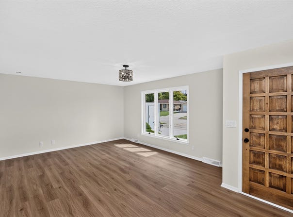 2210 NW 5th Street, Ankeny, IA 50023