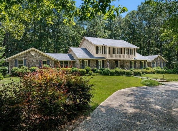601 GLEN OAKS Cir, Jasper, AL 35504