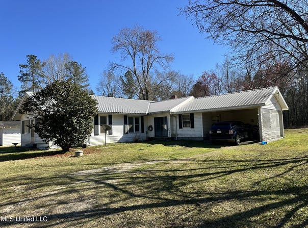 6258 Salem Road, McLain, MS 39456