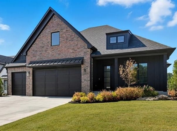 11212 S Fir Avenue W, Jenks, OK 74037