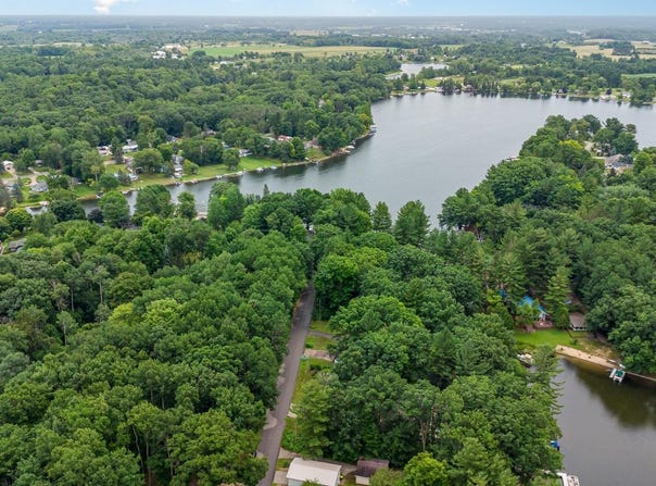 7670 Five Lakes Drive, Farwell, MI 48622