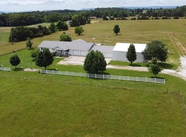 10486  W 206  HWY, Harrison, AR 72601