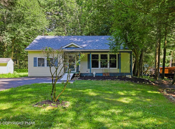 704 Dotters Corner Road, Kunkletown, PA 18058