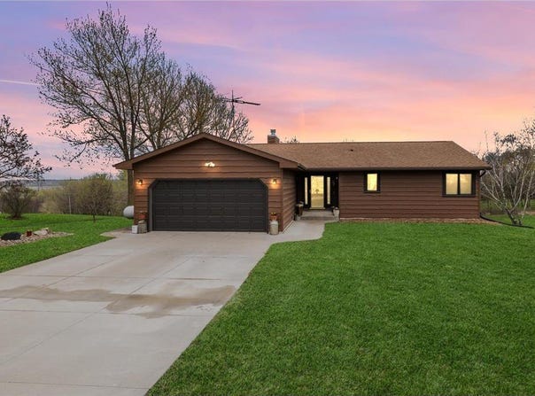 46236 186th Avenue Court, Zumbrota, MN 55992