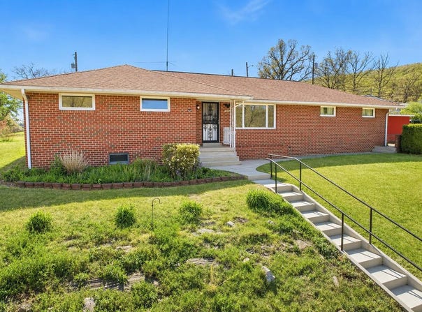 12043 IRIS Avenue, CUMBERLAND, MD 21502
