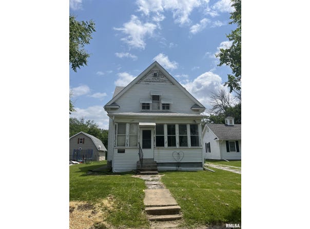 1109 S MICHIGAN Street, Davenport, IA 52802