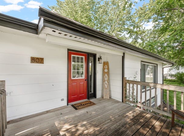 807 Linden Street, Dallas Center, IA 50063