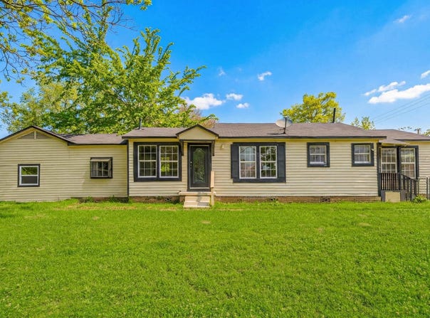160 N Hearne, Waskom, TX 75692