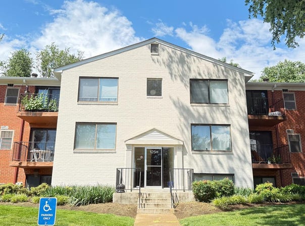 125 CLUBHOUSE DRIVE SW, LEESBURG, VA 20175
