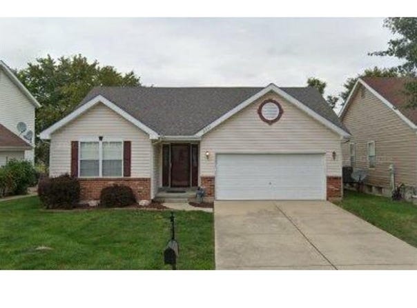 2854 Brookmeadow Drive, Belleville, IL 62221