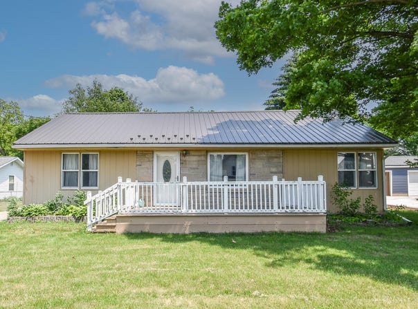 402 Division Street, Union City, MI 49094
