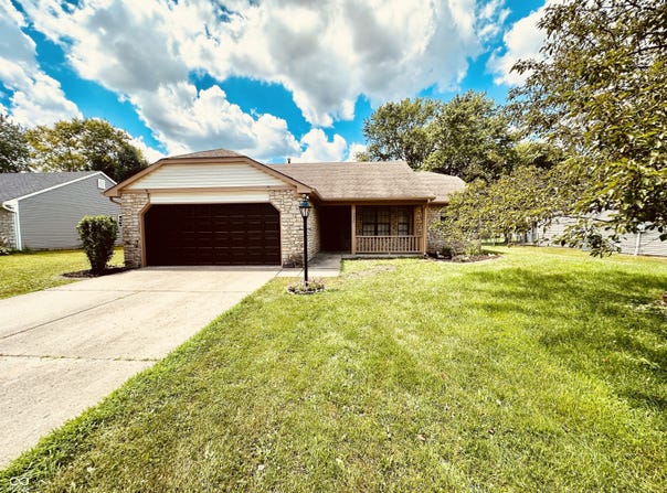 7450 Cobblestone W Drive, Indianapolis, IN 46236