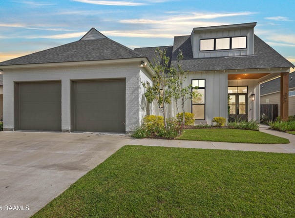 221 Redfern Street, Lafayette, LA 70508