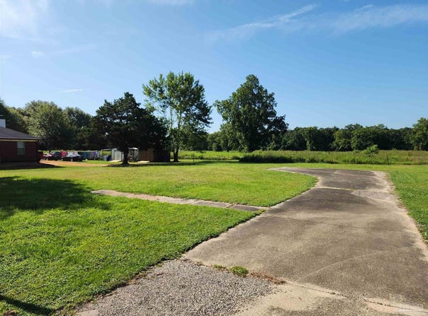 510 Mcrae St, Atmore, AL 36502