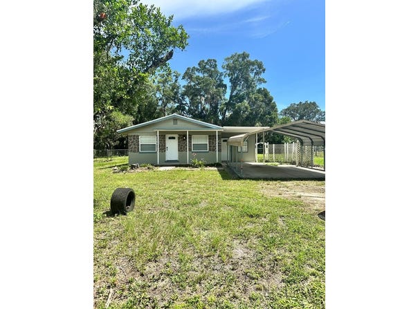 719 SW 4th Ave, Chiefland, FL 32626