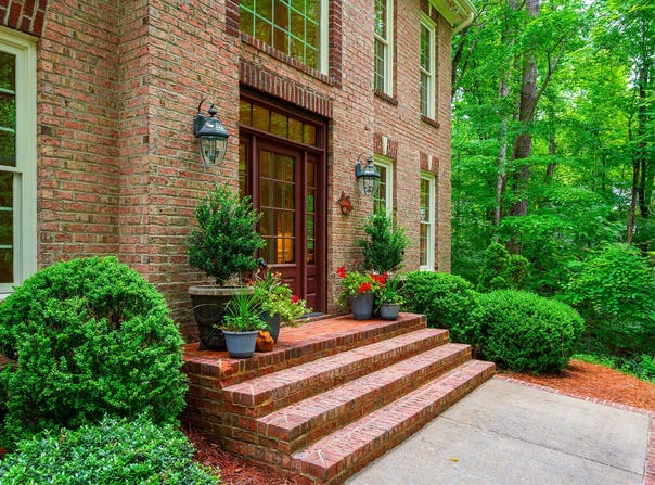 101 Collinson Drive, Chapel Hill, NC 27514