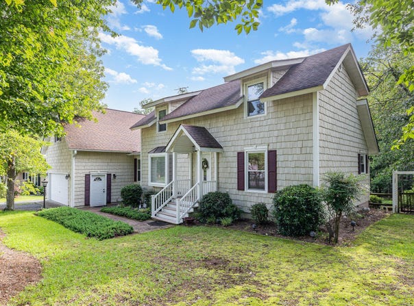 106 Scuppernong Court, West End, NC 27376