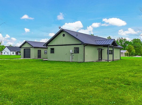 5 Suzanne, Clark, MO 65243