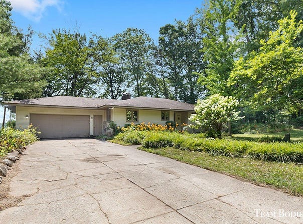 23129 Lakeview Lane, Pierson, MI 49339