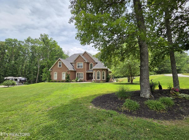 36 Lake Court, Crossville, TN 38555