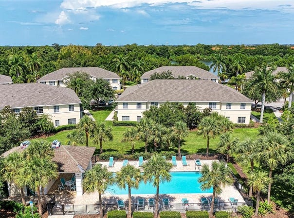 257 CAPE HARBOUR LOOP, BRADENTON, FL 34212