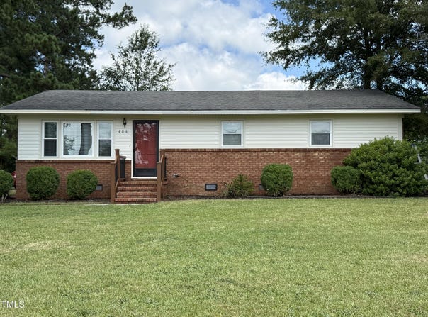 404 W A Street, Erwin, NC 28339