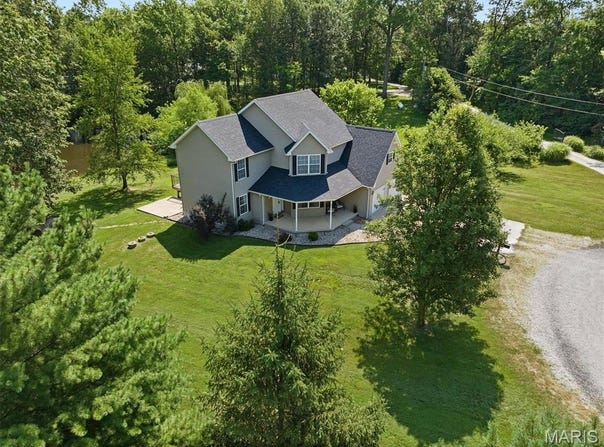 515 Stevenson Drive, Pocahontas, IL 62275