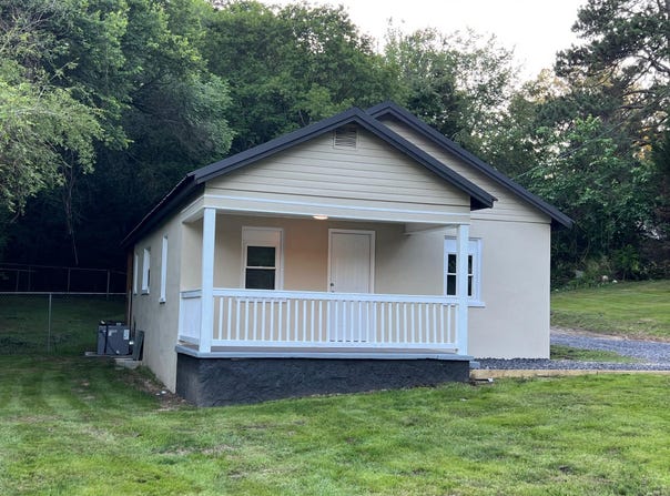 823 Schmidt Road, Rossville, GA 30741