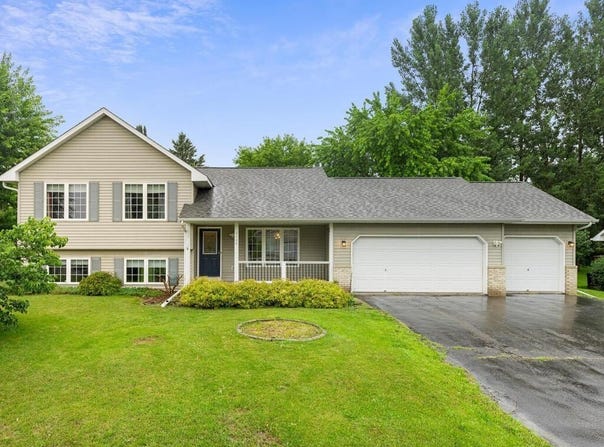 8180 Ravenrock Road, Rockford, MN 55373