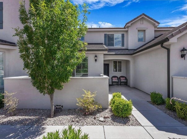 1917 E Respite Ln, Washington, UT 84780