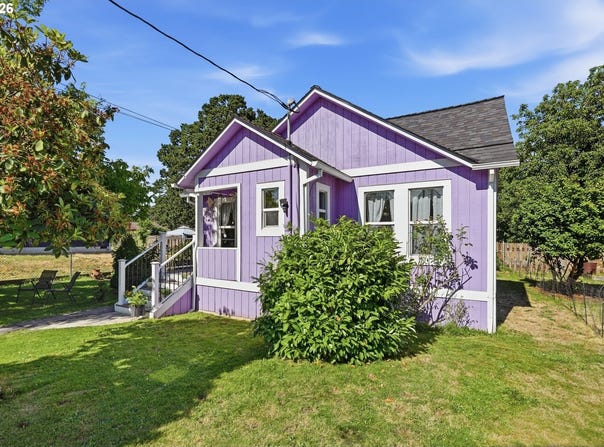 454 N 11TH St, StHelens, OR 97051
