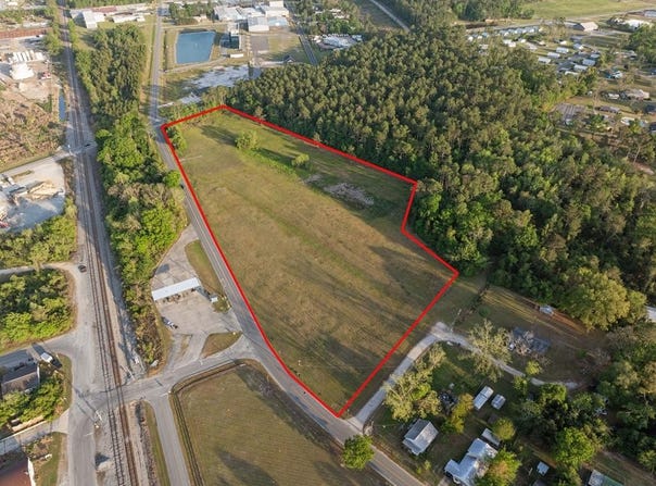 Anthony St, Baxley, GA 31513