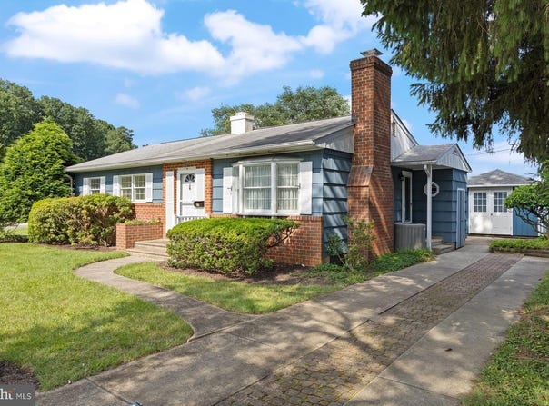 221 BURNING TREE RD, LUTHERVILLE TIMONIUM, MD 21093