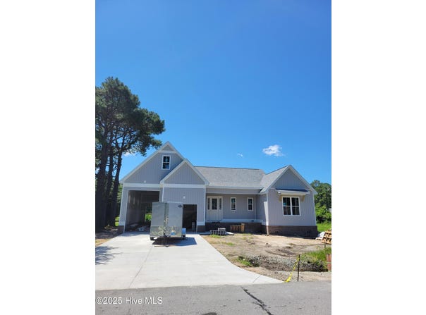 2886 Fox Run Circle, Kinston, NC 28504