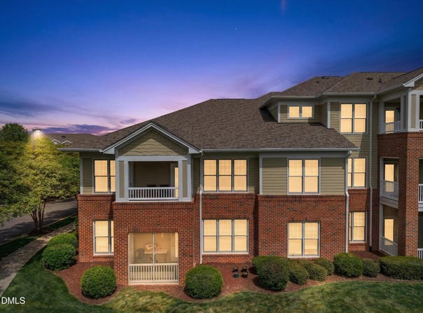 828 Waterford Lake Drive, Cary, NC 27519
