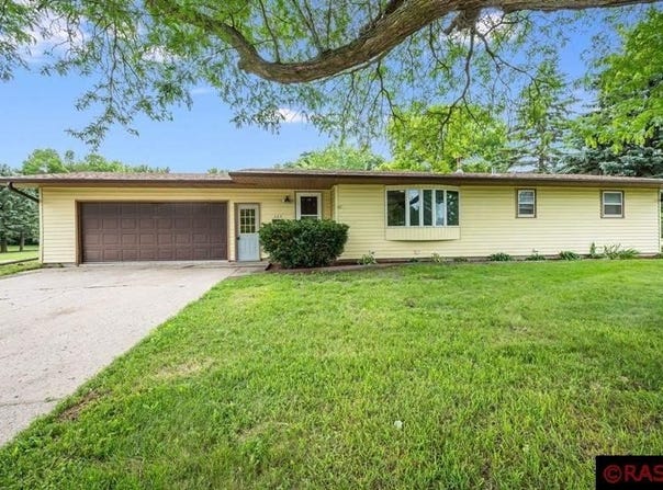 203 SW 2nd Street, Winnebago, MN 56098