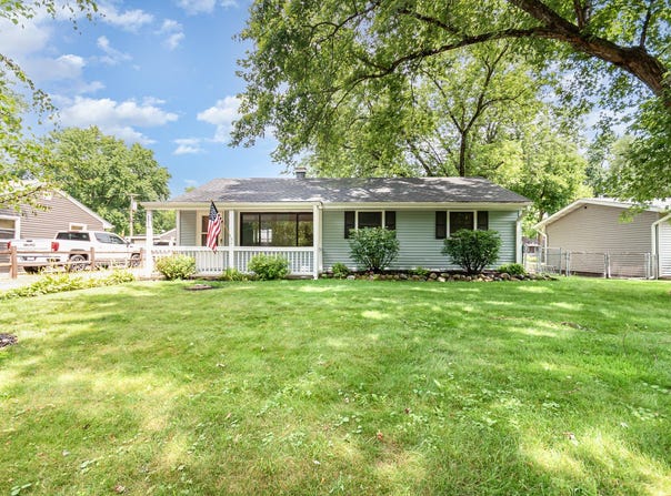 111 Georgine Street, Crystal Lake, IL 60014