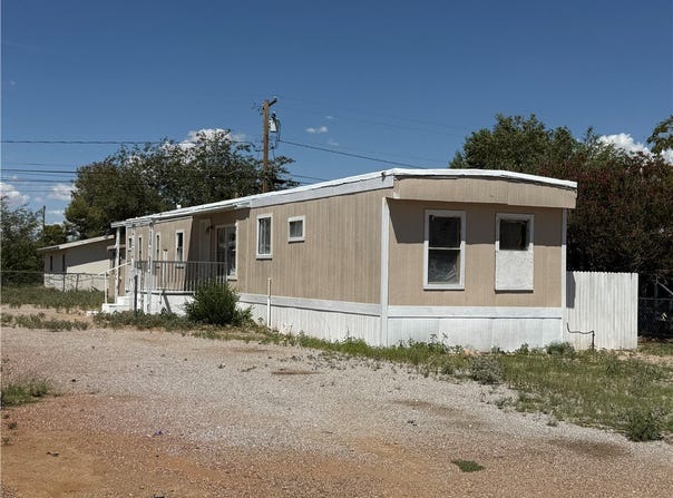 3175 E Packard Avenue, Kingman, AZ 86409